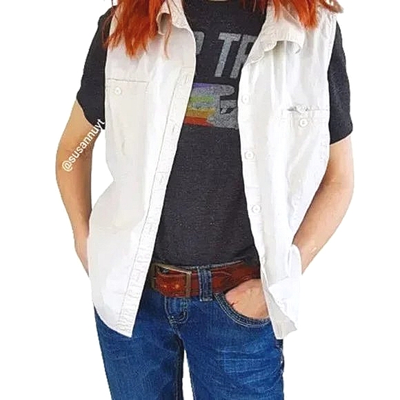 Sleeveless Khaki Shirt Vest ♥️ - Picture 1 of 6